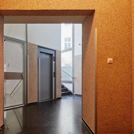 Days - Modern In New Town * Prague