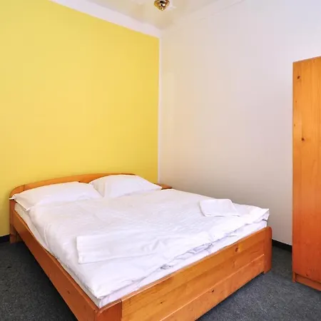 Hostel Ritchie's &