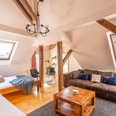 Apartment Stupartska - Tyn Church View With Terrace Prague
