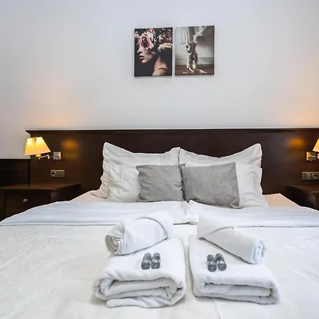 Apartrezidence Opletalova Aparthotel 4*
