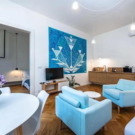 Apartrezidence Opletalova Aparthotel