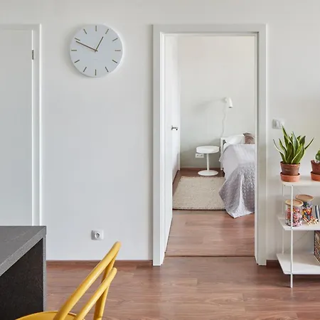 Days - Bright Interior - Free Parking - Spacious Layout Appartement Prague
