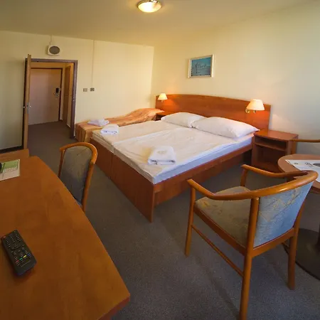Krystal Hotel Praga