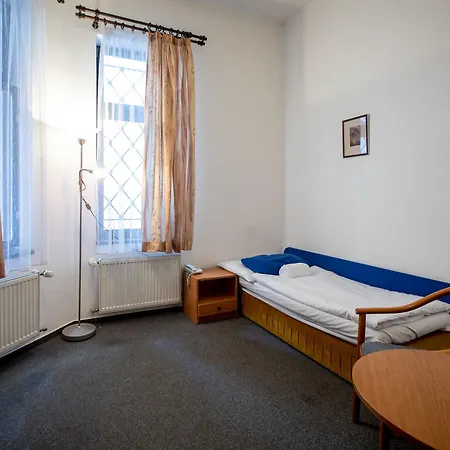 Sir Toby's Midtown Hostal Praga