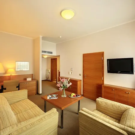 Hotel Grand International - Czech Leading