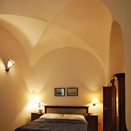 ذا تشارلز 4*