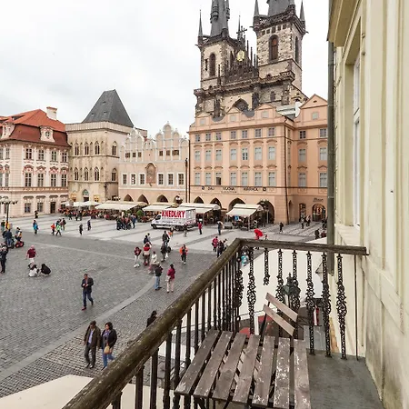 Lägenhetshotell Old Town Square By Emblem