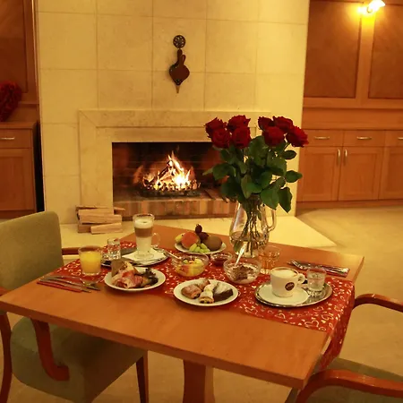 Dolce Hotel 4*