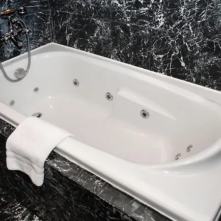 King Charles Boutique 4*