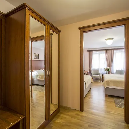 Cerny Slon 4* Prag
