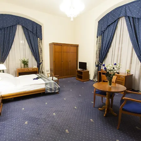 Modra Ruze Aparthotel