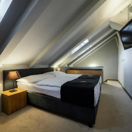 Noir Otel Prag