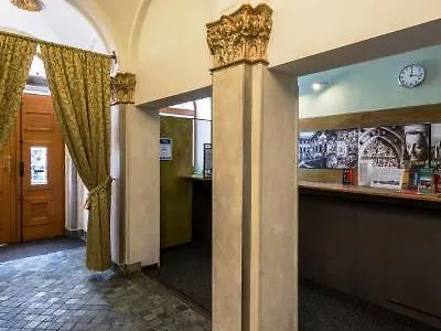 Superior Hotel