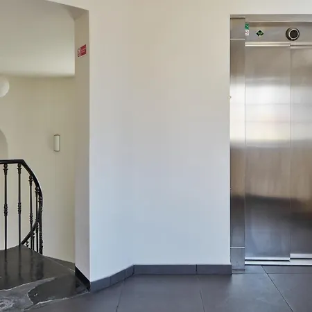 Days - 3bdr Bright Loft - Ac - Location In New Town * Prague