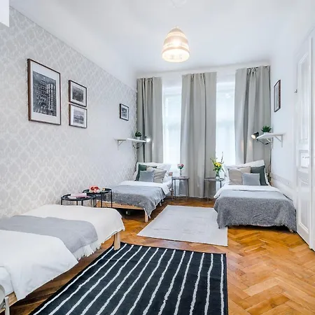 Spacious Apt In Center By Michal&friends Apartamento Praga