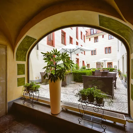 Elite 4* Prag