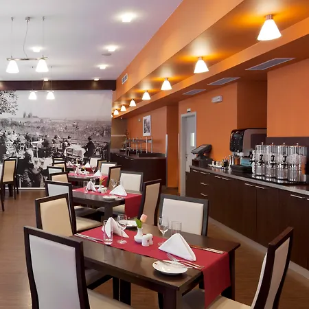 Clarion Old Town מלון