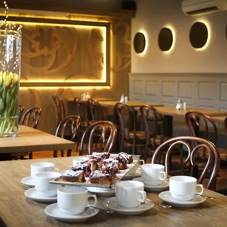 King Charles Boutique Hotel 4*