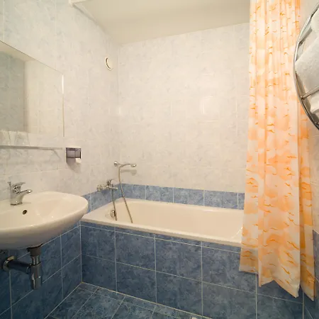 Krystal 3* Praga