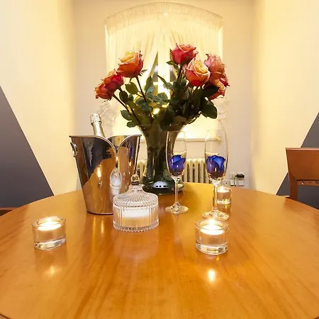 Modra Ruze Aparthotel