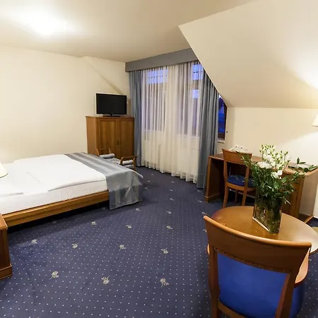 Modra Ruze Aparthotel