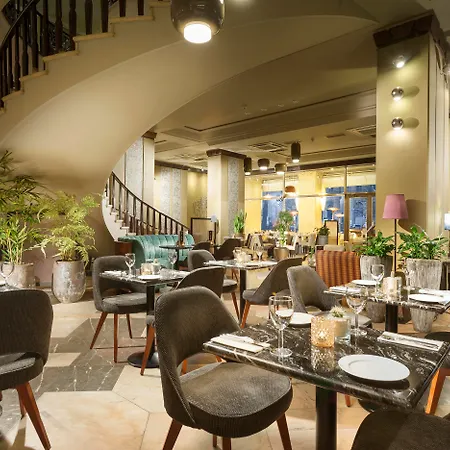 Szálloda Jalta Boutique 5*