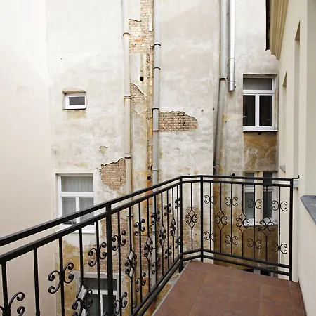 Alveo 4* Prague