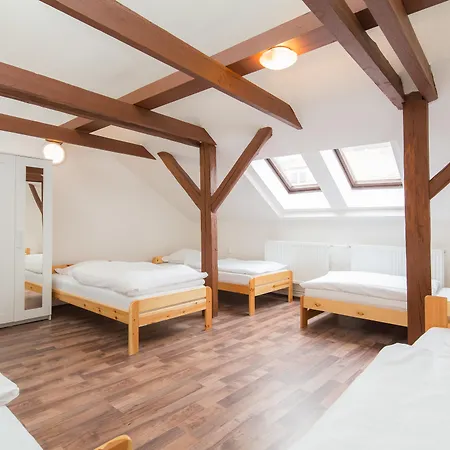 Hostel Easy Housing