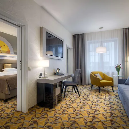 Hotel Western Premier Essence 4*