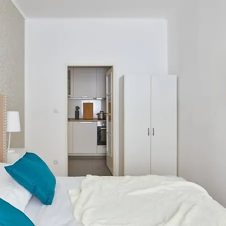 Gentle And Cozy Right At The Center