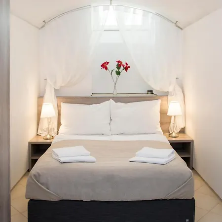 Aparthotel Limes 4*