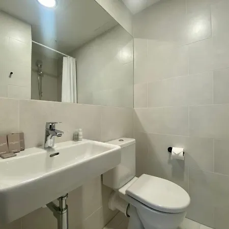 Figaro Aparthotel 4*