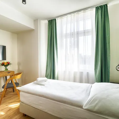 Luma Terra Hostel Πράγα