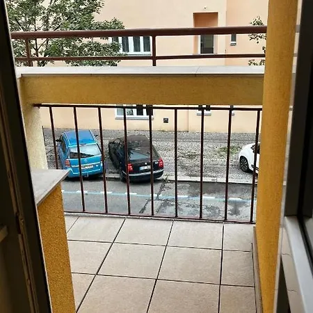 3 Apartman S Balkonem