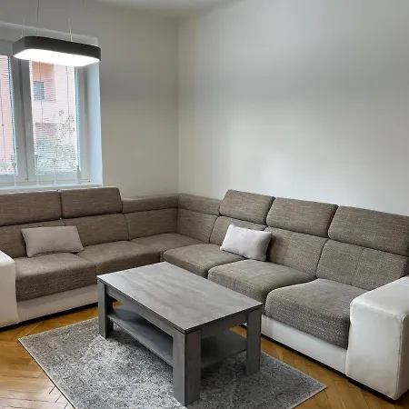 3 Apartman S Balkonem Apartment Prague