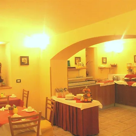 La Madeleine Hotel 3*
