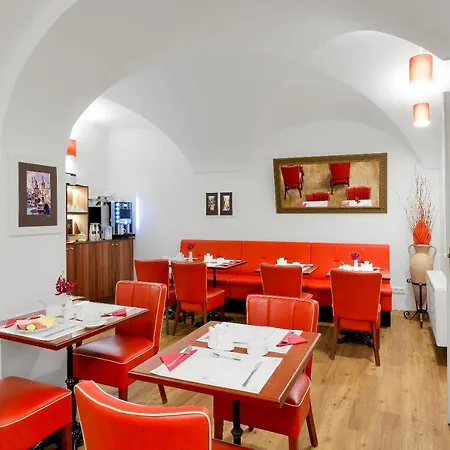 Lobster Aparthotel Prague