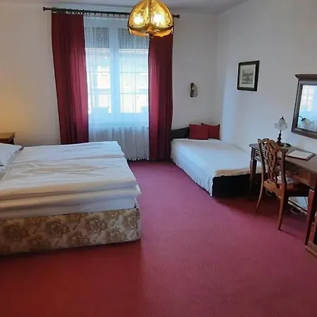 Excellent 3* Prague