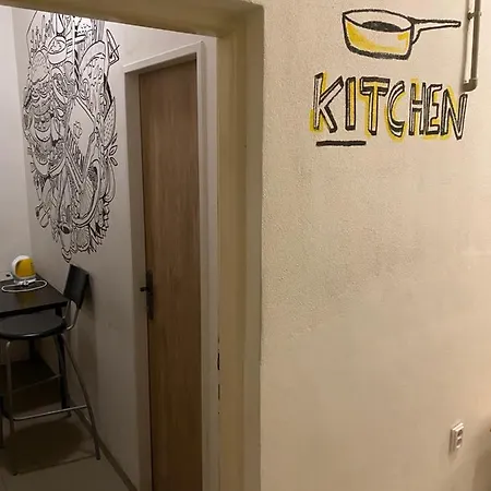 Easy Housing *