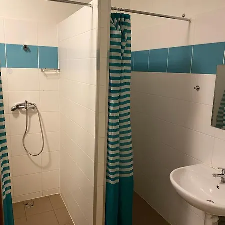 Easy Housing