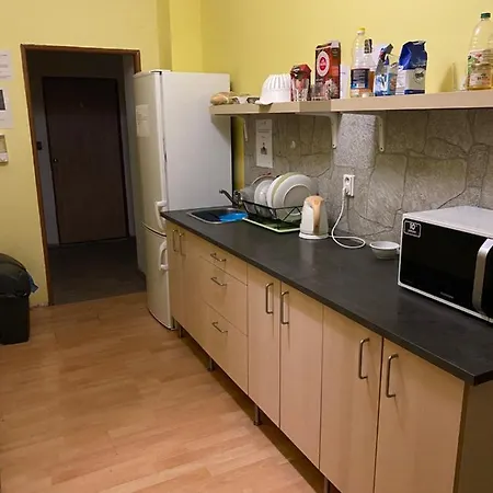 Easy Housing Hostel