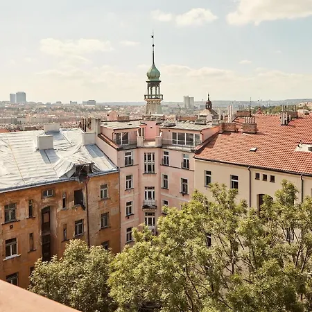 Spacious In Vrsovice By Days Apartment Prague