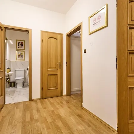 *the Little Castle* With Heated Pool And Sauna Villa *