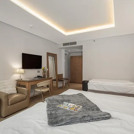 Royal Hotell 4*
