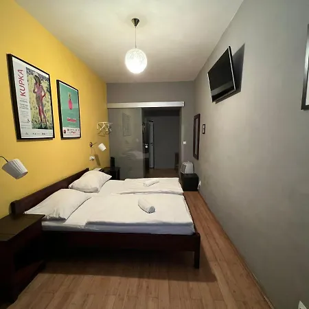 Central Studios 3*