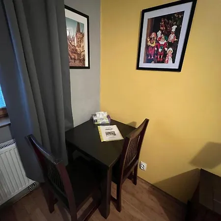 Central Studios 3* Prague