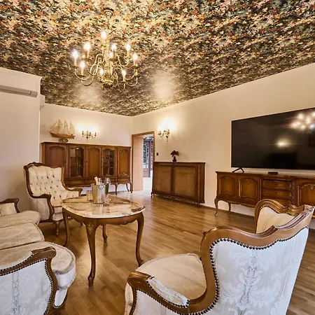 Villa *the Little Castle* With Heated Pool And Sauna Prag