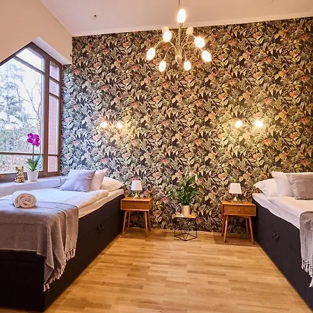 Villa *the Little Castle* With Heated Pool And Sauna Prag