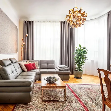 Pragueone Apartment,a/c,terrace Apartment