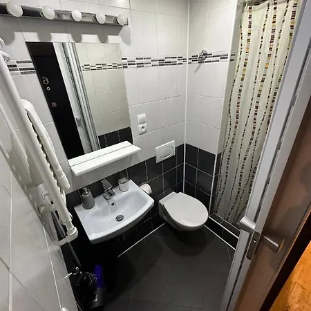 Hotel Central Studios 3*